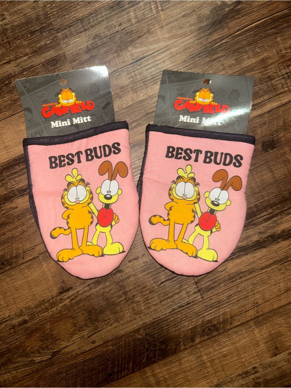 Garfield Oven Mitts